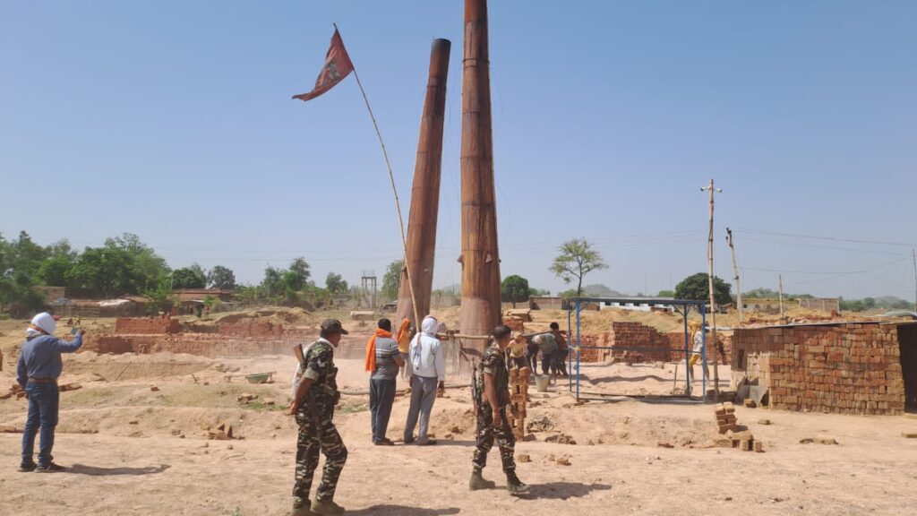 गढ़वा जिला में अवैध रूप से संचालित चिमनी भट्ठा को अंचलाधिकारी ने किया ध्वस्त!