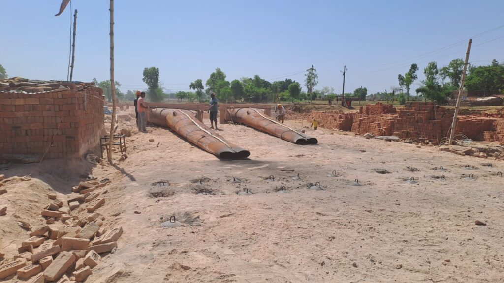 विशेष अभियान: अवैध रूप से संचालित चिमनी भट्ठा को अंचलाधिकारी ने किया ध्वस्त