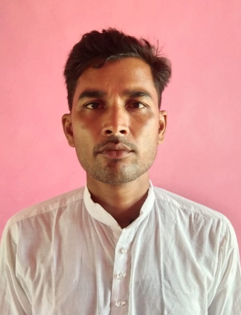 मुखिया ने पंचायत में विभिन्न समस्याओं को लेकर उप विकास आयुक्त को सौंपा आवेदन!