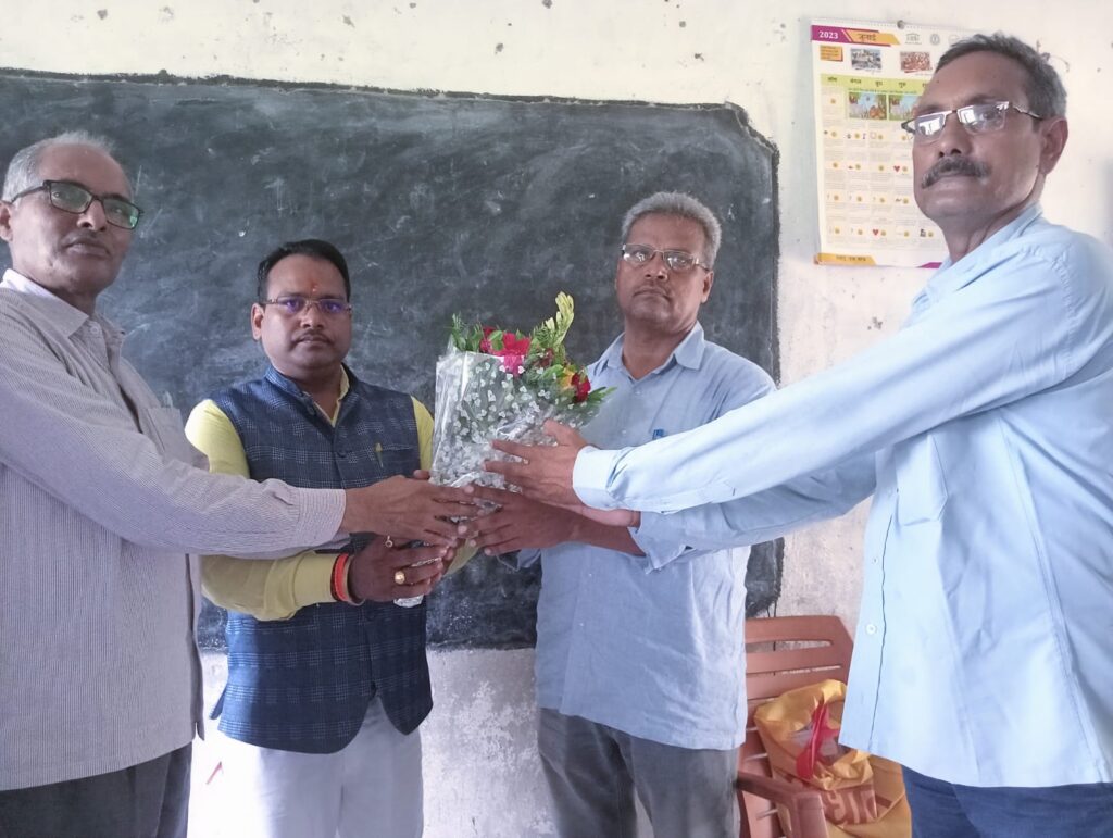 पलामू उटारी प्रखंड में रिक्त पड़े डिo डिoयोoपद शिव प्रसाद यादव जी ने किया योगदान