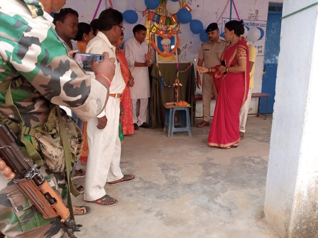 बालिका उच्च विद्यालय रमना में धूम धाम से मनाया गया शिक्षक दिवस ।