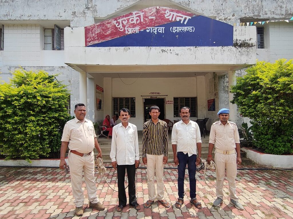 तीन वारंटी को अलग-अलग मामले में गिरफ्तार कर भेजा गया जेल।