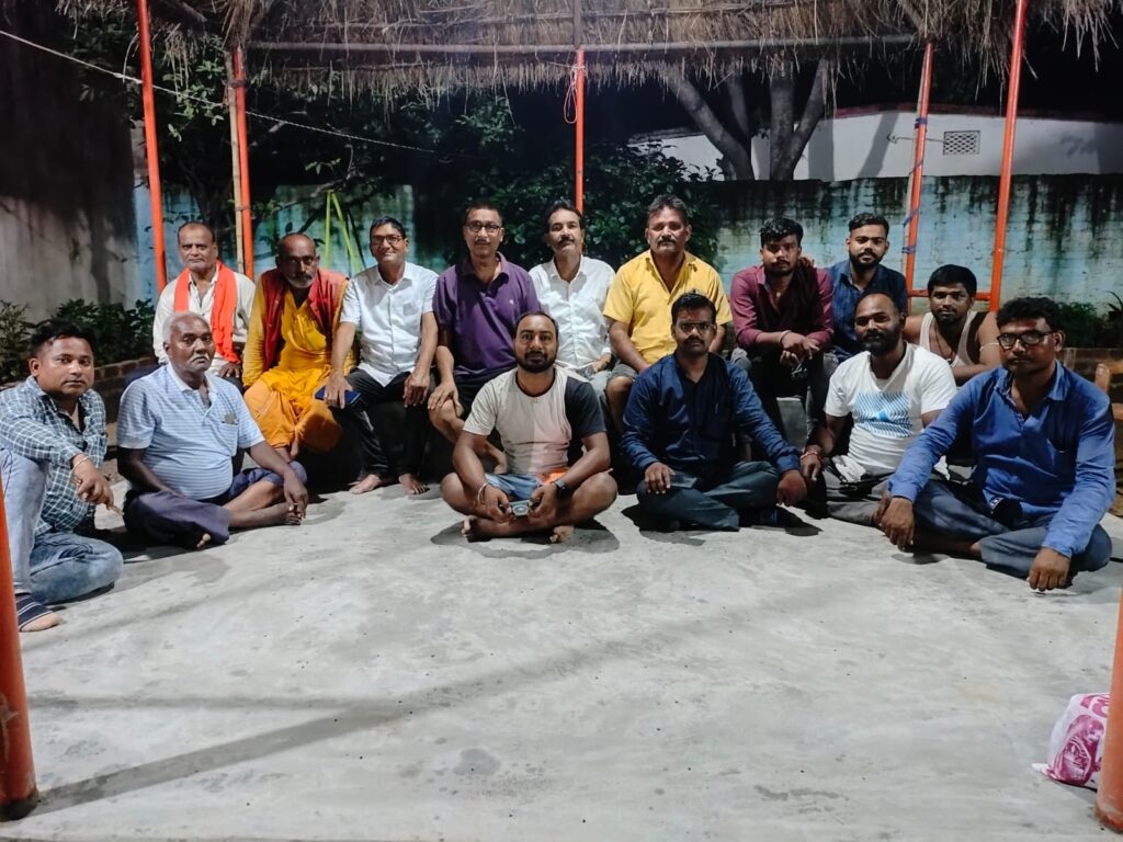 श्री सीताराम मानस मंदिर के प्रांगण में श्री रामदरबार सह नवाह्न परायण यज्ञ सह मानस पाठ आयोजन को लेकर मंदिर निर्माण समिति की हुई बैठक!