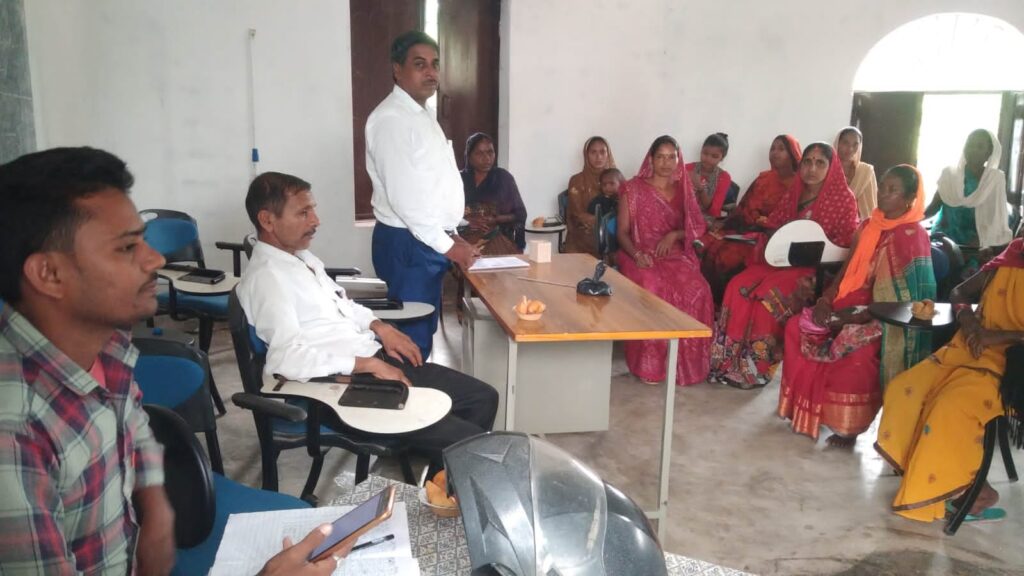 रसोईया संयोजिका को भंडरिया बीआरसी कार्यालय में दिया गया प्रशिक्षण।