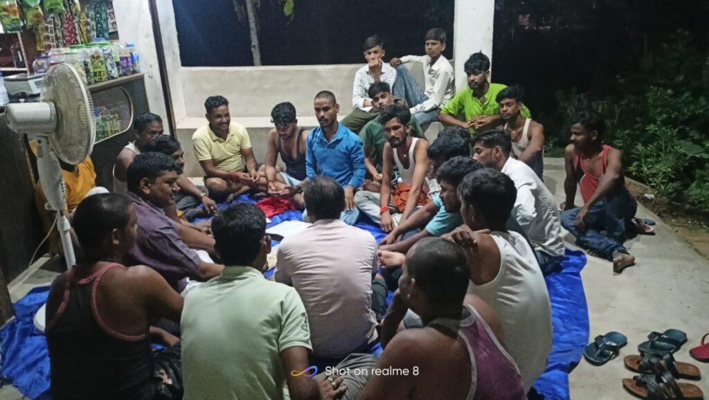 दुर्गा पूजा महोत्सव को लेकर श्री विष्णु मंदिर के प्रांगण में जीवन ज्योति क्लब की बैठक हुई संपन्न।