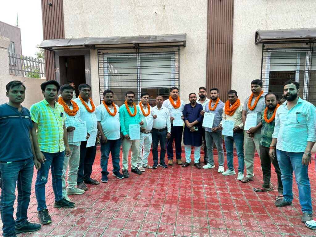 मेराल प्रखंड झामुमो युवा मोर्चा का गठन, ज्ञानरंजन बने अध्यक्ष,अभिषेक सचिव।