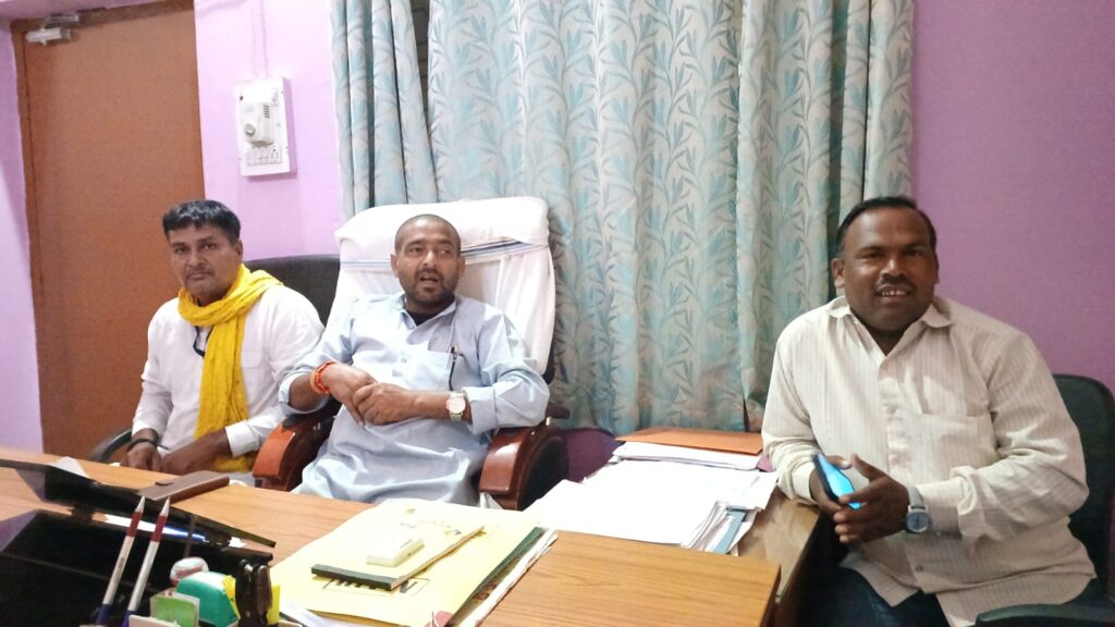 गढ़वा में मनरेगा में भ्रष्टाचार चरम सीमा पर: जिला परिषद उपाध्यक्ष