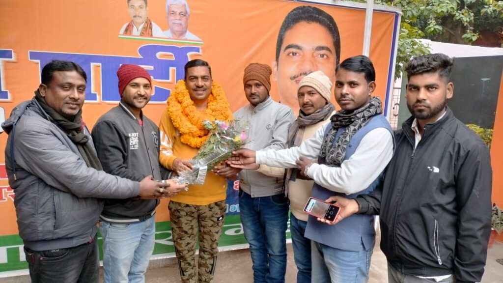 बिशुनपुरा प्रखण्ड के भाजपा कार्यकर्त्ताओँ ने विधायक भानु प्रताप शाही को प्रदेश उपाध्यक्ष बनने पर दिया बधाई।