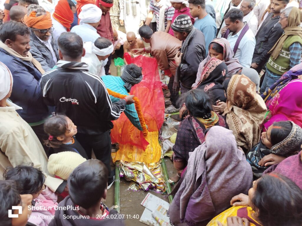 पार्वती देवी की मृत्यु मंगलवार की रात्री में हृदयगति रुकने से हो गया
