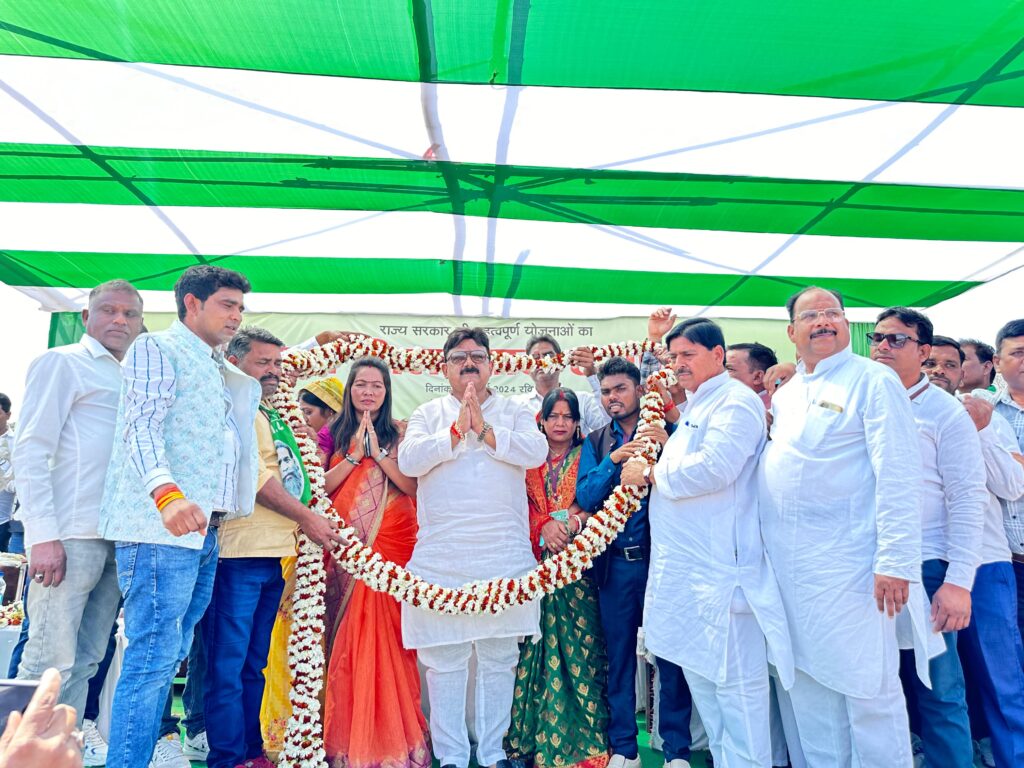 गढ़वा के विकास में सबसे बड़ा योगदान यहां की जनता का है : मंत्री मिथिलेश