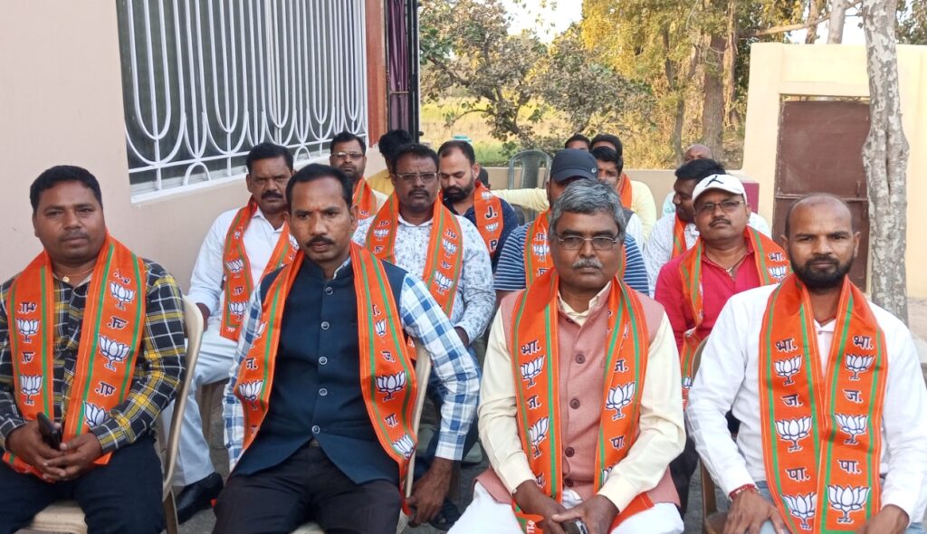 बीडी राम के विरोध में उतरे जिले के सभी 19 मंडल अध्यक्ष