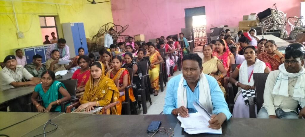 बीडीओ मोहम्मद आफताब आलम ने सभी सेक्टर पदाधिकारियों के साथ की बैठक