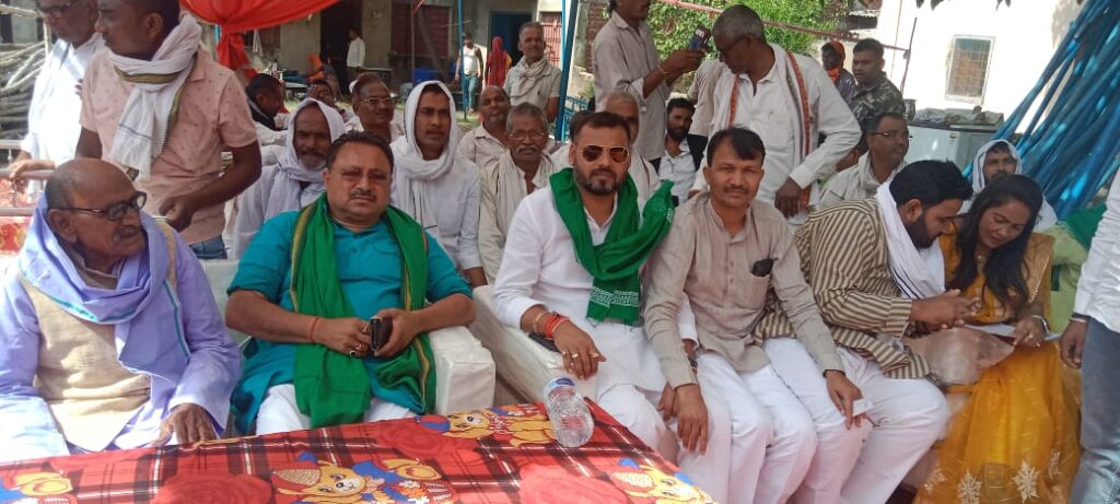 ममता भुईया को बड़ी जीत दर्ज कराने को लेकर इंडिया गठबंधन की कार्यकर्ताओं ने की बैठक