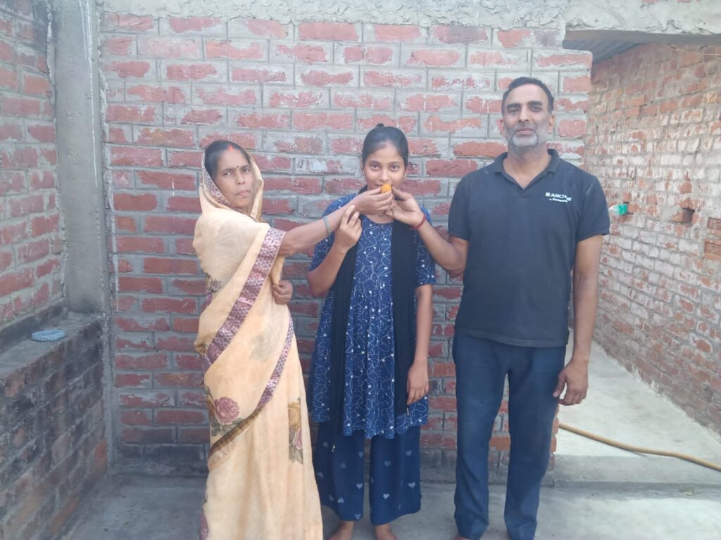 रमना जमा दो हाई स्कूल की छात्रा गुंजा कुमारी 92.4 प्रतिशत अंक के साथ बनी जिला टॉपर