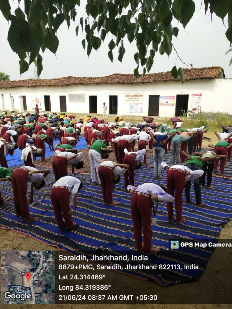 पंचायत सचिवालय,विद्यालयों में मनाया गया अंतरराष्ट्रीय योग दिवस
