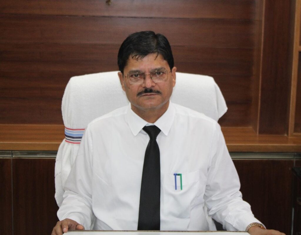 प्रखण्ड-सह-अंचल मुख्यालय में विशेष राजस्व शिविर आयोजित करने को लेकर उपायुक्त ने दिए निर्देश।