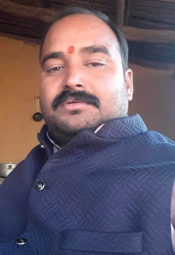 भाजपा मंडल अध्यक्ष कन्हाई प्रसाद ने बीडीओ को हटाने की मांग!