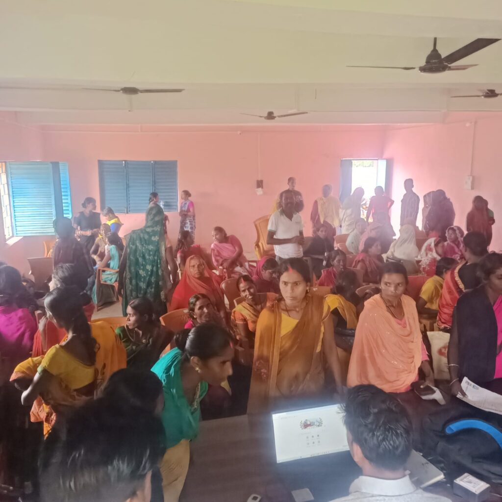मुख्यमंत्री मंईया सम्मान योजना jmmsy का लाभ लेने के लिए जो बहन बेटी का भीड़