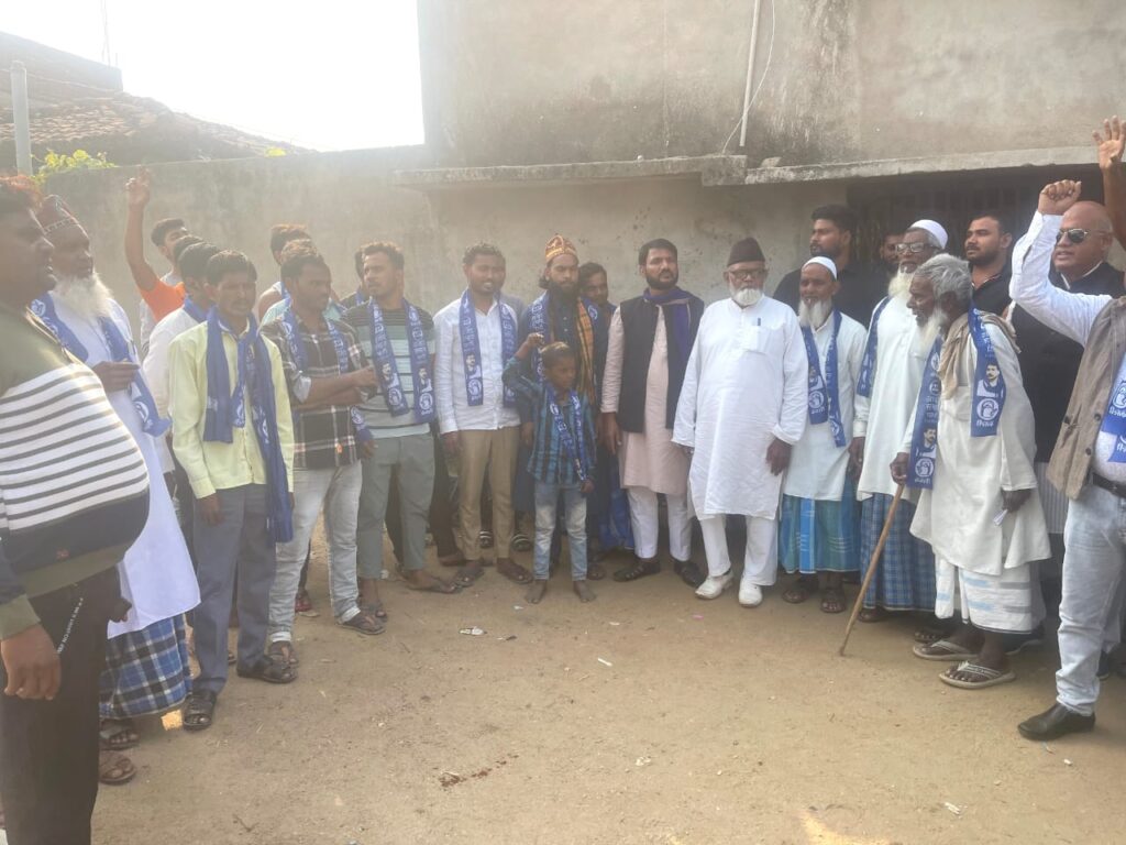 आजाद समाज पार्टी के प्रत्याशी ने चलाया जनसंपर्क अभियान, मांगा समर्थन