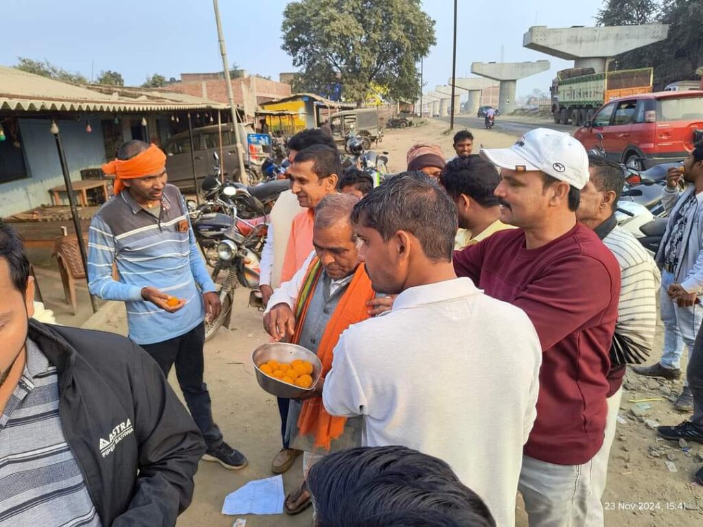 सत्येंद्र नाथ तिवारी के जीत पर भाजपा समर्थको ने मनाई मेराल में जश्न