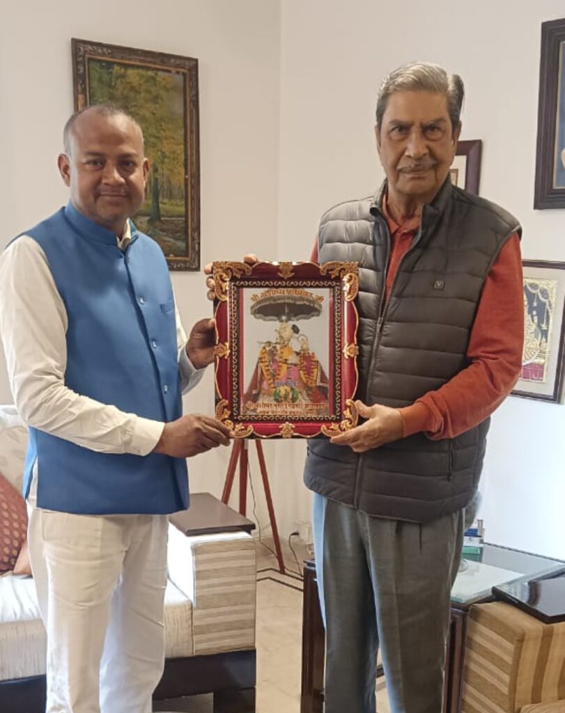 पूर्व जिला अध्यक्ष ने झारखंड के प्रथम राज्यपाल प्रभात कुमार से की औपचारिक मुलाकात