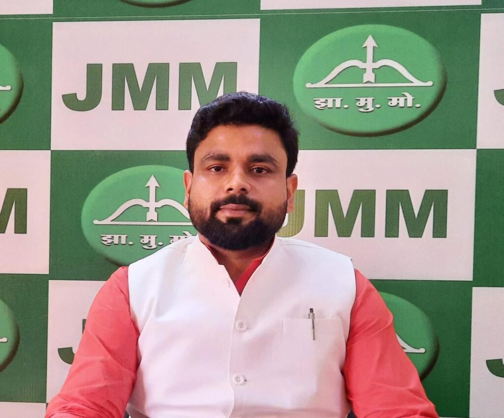 जिला प्रशासन के बजाय अपनी ज़िम्मेदारी पर ध्यान दें विधायक – धीरज दुबे