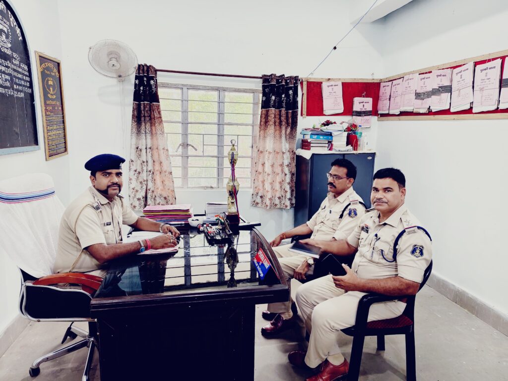 धुरकी(गढ़वा) :- थाना प्रभारि के बीच सीमावर्ती समन्वय को लेकर हुई अहम बैठक