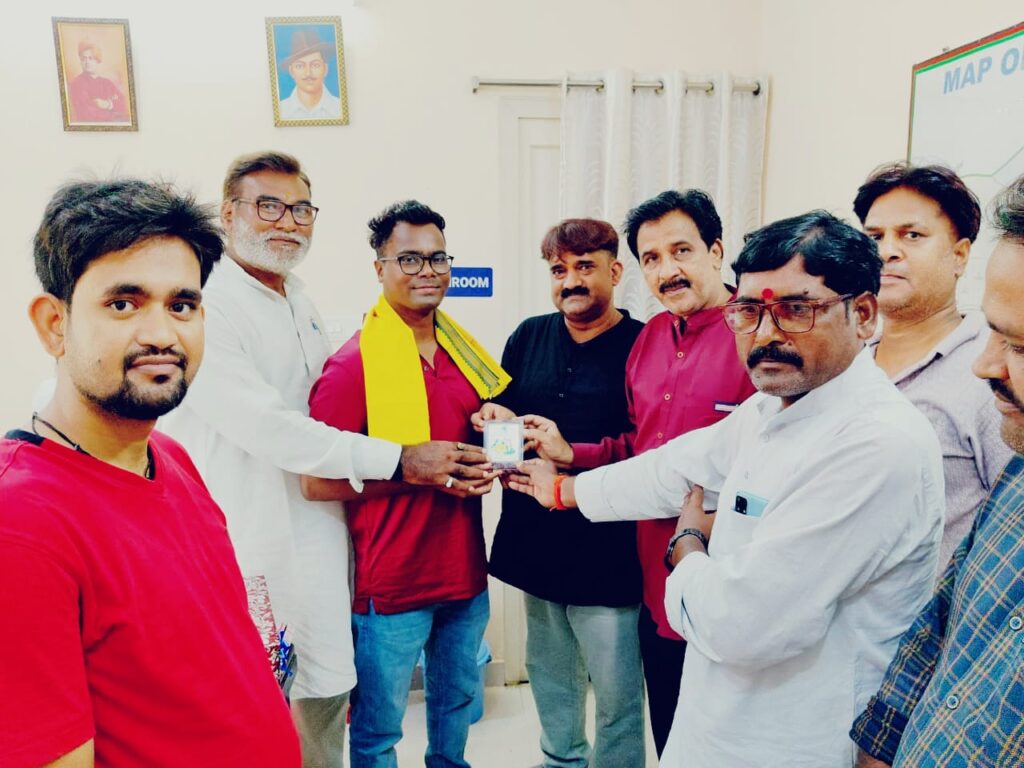 नगर ऊंटरी के की वर्तमान थाना प्रभारी आदित्य नायक को भारतीय जनता पार्टी के प्रतिनिधि मंडल ने दी भावभीनी विदाई
