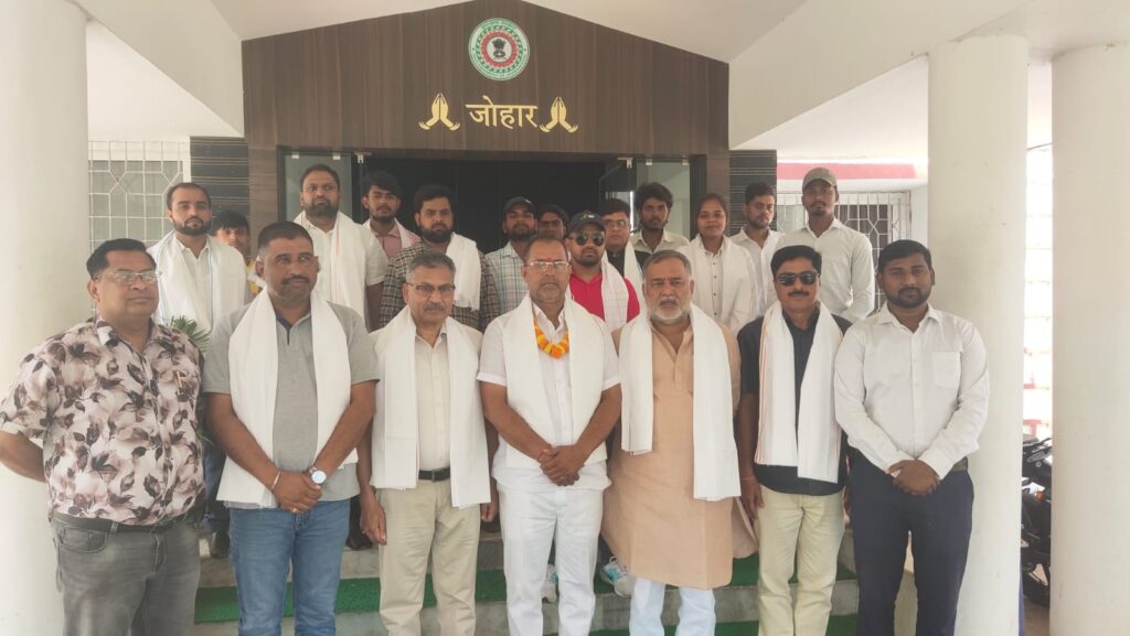 पलामू कराटे एसोसिएशन के चुनाव में विजयकांत ओझा की बड़ी जीत, सुमित वर्मन बने नए सचिव