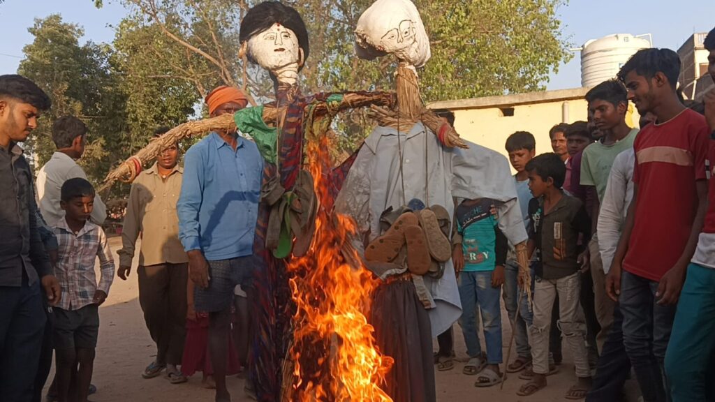 अतिक्रमण विवाद पर विशुनपुरा में बढ़ा टकराव, दो गुट आमने-सामने